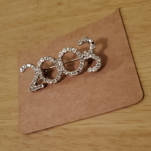 Brooch - Picture 2 of 4